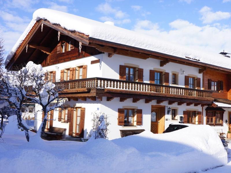 Gaestehaus Gschwendtner - Chiemgau Karte 因泽尔 外观 照片