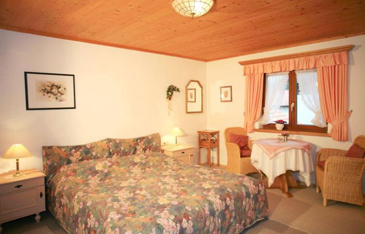 Gaestehaus Gschwendtner - Chiemgau Karte 因泽尔 外观 照片